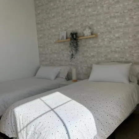 Casa El Pino A 아파트 아데제